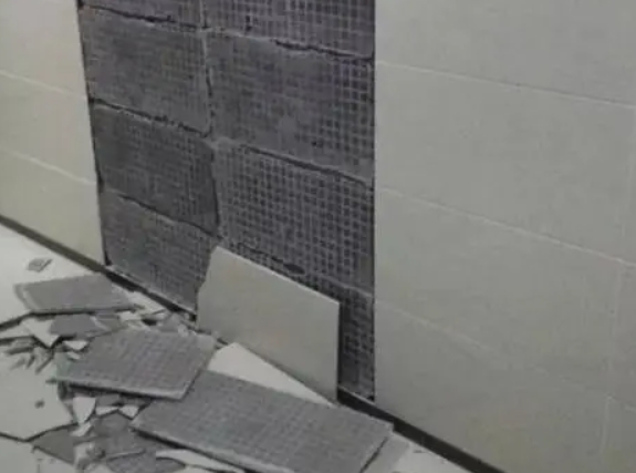 德化瓷砖空鼓维修公司分享下德化墙砖松动维修的知识